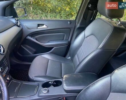 Сірий Мерседес Б-клас, об'ємом двигуна 0 л та пробігом 170 тис. км за 9450 $, фото 28 на Automoto.ua