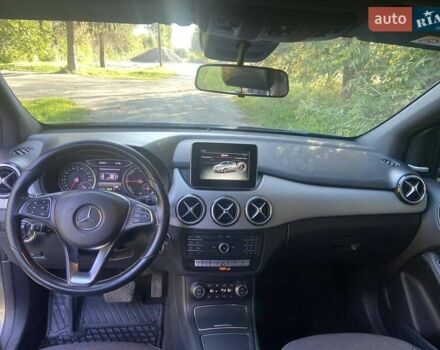 Сірий Мерседес Б-клас, об'ємом двигуна 0 л та пробігом 170 тис. км за 9450 $, фото 45 на Automoto.ua