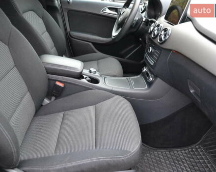 Серый Мерседес Б-класс, объемом двигателя 0 л и пробегом 112 тыс. км за 9999 $, фото 24 на Automoto.ua