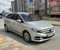 Серый Мерседес Б-класс, объемом двигателя 0 л и пробегом 124 тыс. км за 12000 $, фото 5 на Automoto.ua