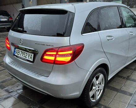 Серый Мерседес Б-класс, объемом двигателя 0 л и пробегом 104 тыс. км за 12700 $, фото 4 на Automoto.ua