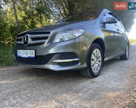 Сірий Мерседес Б-клас, об'ємом двигуна 0 л та пробігом 170 тис. км за 9450 $, фото 15 на Automoto.ua