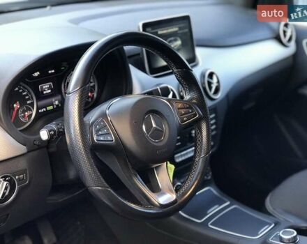 Серый Мерседес Б-класс, объемом двигателя 0 л и пробегом 164 тыс. км за 9599 $, фото 90 на Automoto.ua