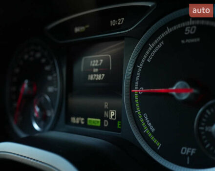 Серый Мерседес Б-класс, объемом двигателя 0 л и пробегом 185 тыс. км за 10200 $, фото 63 на Automoto.ua