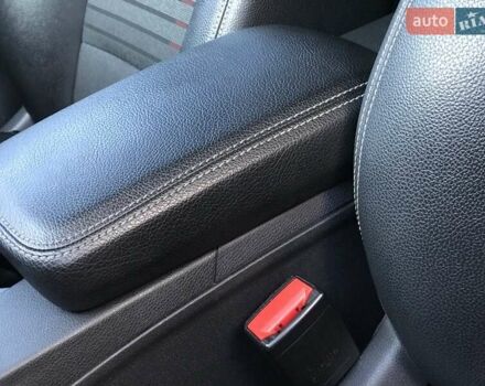 Серый Мерседес Б-класс, объемом двигателя 0 л и пробегом 164 тыс. км за 9599 $, фото 101 на Automoto.ua