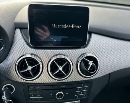 Серый Мерседес Б-класс, объемом двигателя 0 л и пробегом 106 тыс. км за 12500 $, фото 21 на Automoto.ua