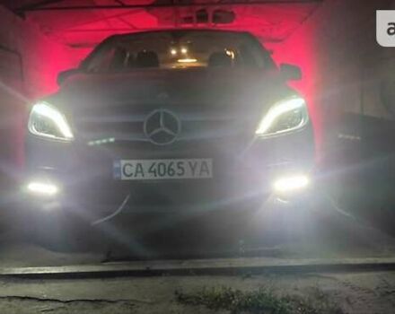 Сірий Мерседес Б-клас, об'ємом двигуна 0 л та пробігом 100 тис. км за 11500 $, фото 44 на Automoto.ua
