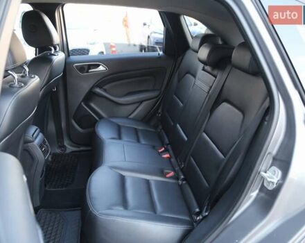 Серый Мерседес Б-класс, объемом двигателя 0 л и пробегом 144 тыс. км за 9900 $, фото 9 на Automoto.ua