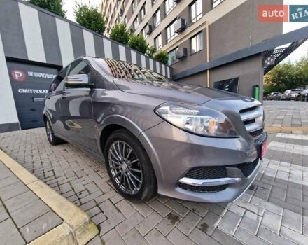 Мерседес Б-класс 2015 в Львове на Automoto.ua Серый Мерседес Б-класс, объемом двигателя 0 л и пробегом 167 тыс. км за 9250 $, фото 4 на Automoto.ua