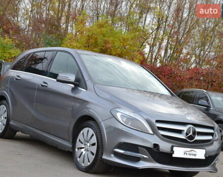 Серый Мерседес Б-класс, объемом двигателя 0 л и пробегом 112 тыс. км за 9999 $, фото 4 на Automoto.ua