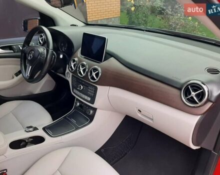 Серый Мерседес Б-класс, объемом двигателя 0 л и пробегом 181 тыс. км за 8500 $, фото 17 на Automoto.ua