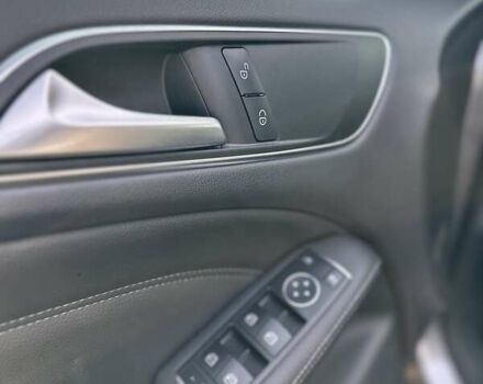 Серый Мерседес Б-класс, объемом двигателя 0 л и пробегом 106 тыс. км за 12500 $, фото 19 на Automoto.ua