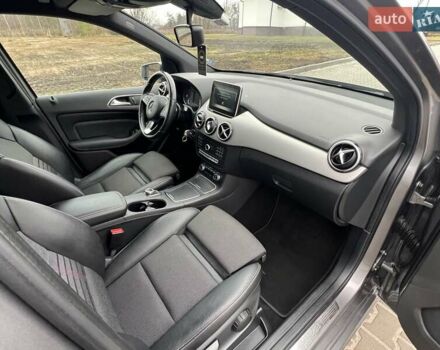 Сірий Мерседес Б-клас, об'ємом двигуна 0 л та пробігом 79 тис. км за 9250 $, фото 13 на Automoto.ua