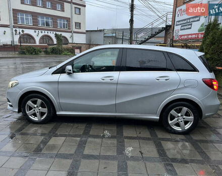 Серый Мерседес Б-класс, объемом двигателя 0 л и пробегом 104 тыс. км за 12700 $, фото 7 на Automoto.ua