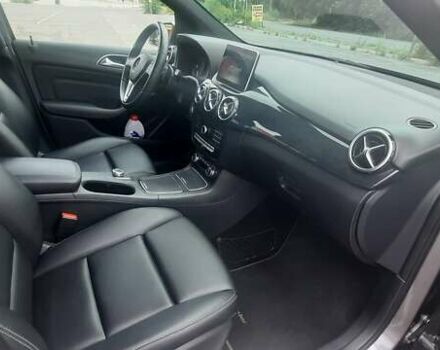 Серый Мерседес Б-класс, объемом двигателя 0 л и пробегом 44 тыс. км за 22000 $, фото 9 на Automoto.ua