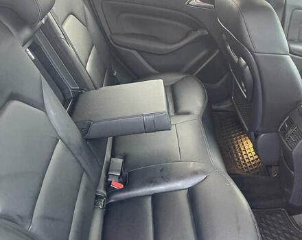 Сірий Мерседес Б-клас, об'ємом двигуна 0 л та пробігом 142 тис. км за 11800 $, фото 17 на Automoto.ua