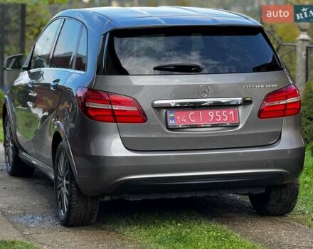 Серый Мерседес Б-класс, объемом двигателя 0 л и пробегом 115 тыс. км за 10250 $, фото 15 на Automoto.ua