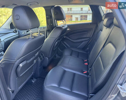 Серый Мерседес Б-класс, объемом двигателя 0 л и пробегом 150 тыс. км за 9850 $, фото 7 на Automoto.ua