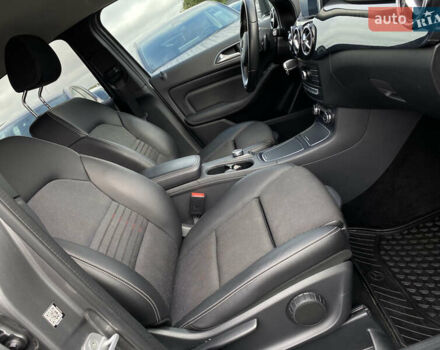 Серый Мерседес Б-класс, объемом двигателя 0 л и пробегом 115 тыс. км за 10999 $, фото 54 на Automoto.ua