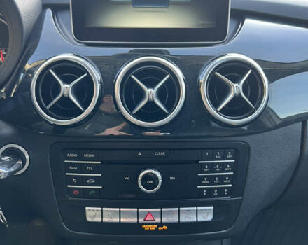 Серый Мерседес Б-класс, объемом двигателя 0 л и пробегом 116 тыс. км за 11700 $, фото 5 на Automoto.ua