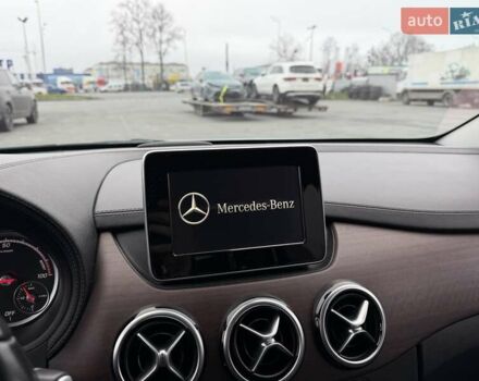 Сірий Мерседес Б-клас, об'ємом двигуна 0 л та пробігом 159 тис. км за 9400 $, фото 29 на Automoto.ua
