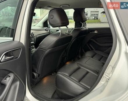 Сірий Мерседес Б-клас, об'ємом двигуна 0 л та пробігом 159 тис. км за 9400 $, фото 15 на Automoto.ua