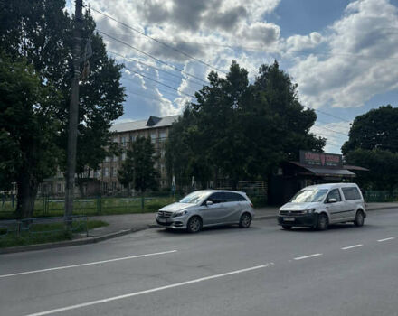 Сірий Мерседес Б-клас, об'ємом двигуна 0 л та пробігом 153 тис. км за 10500 $, фото 7 на Automoto.ua