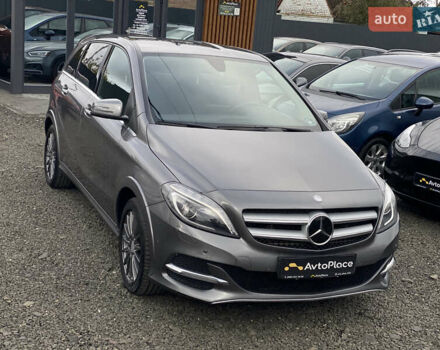 Серый Мерседес Б-класс, объемом двигателя 0 л и пробегом 115 тыс. км за 10999 $, фото 3 на Automoto.ua