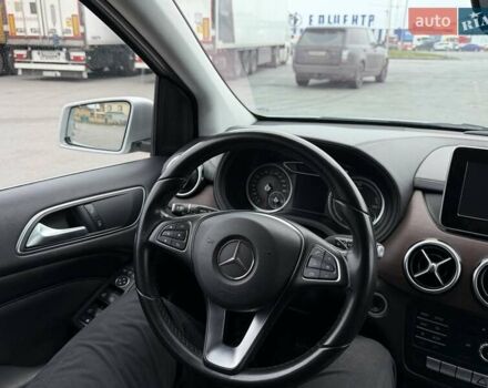 Сірий Мерседес Б-клас, об'ємом двигуна 0 л та пробігом 159 тис. км за 9400 $, фото 25 на Automoto.ua