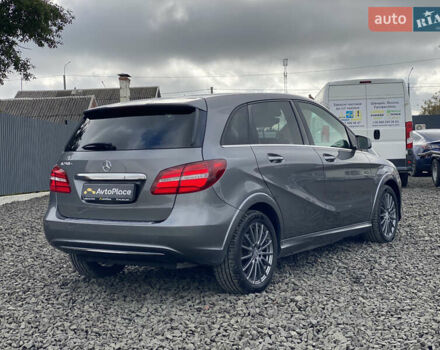 Серый Мерседес Б-класс, объемом двигателя 0 л и пробегом 115 тыс. км за 10999 $, фото 87 на Automoto.ua