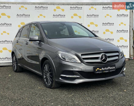 Серый Мерседес Б-класс, объемом двигателя 0 л и пробегом 115 тыс. км за 10999 $, фото 108 на Automoto.ua