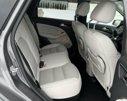 Серый Мерседес Б-класс, объемом двигателя 0 л и пробегом 92 тыс. км за 10800 $, фото 18 на Automoto.ua