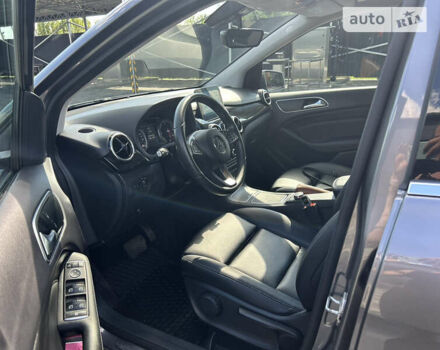 Серый Мерседес Б-класс, объемом двигателя 0 л и пробегом 100 тыс. км за 11275 $, фото 8 на Automoto.ua