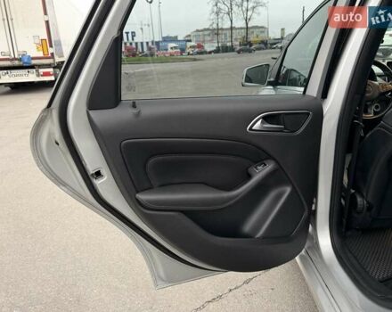 Сірий Мерседес Б-клас, об'ємом двигуна 0 л та пробігом 159 тис. км за 9400 $, фото 16 на Automoto.ua