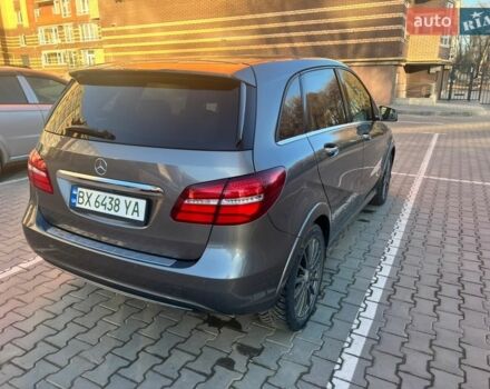 Серый Мерседес Б-класс, объемом двигателя 0 л и пробегом 114 тыс. км за 10600 $, фото 6 на Automoto.ua