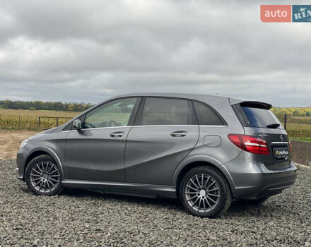 Серый Мерседес Б-класс, объемом двигателя 0 л и пробегом 115 тыс. км за 10999 $, фото 70 на Automoto.ua