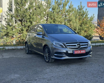 Серый Мерседес Б-класс, объемом двигателя 0 л и пробегом 150 тыс. км за 9850 $, фото 2 на Automoto.ua