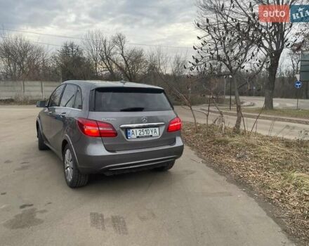Серый Мерседес Б-класс, объемом двигателя 0 л и пробегом 129 тыс. км за 11999 $, фото 2 на Automoto.ua