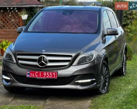 Серый Мерседес Б-класс, объемом двигателя 0 л и пробегом 115 тыс. км за 10250 $, фото 2 на Automoto.ua