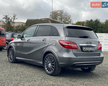 Серый Мерседес Б-класс, объемом двигателя 0 л и пробегом 115 тыс. км за 10999 $, фото 91 на Automoto.ua