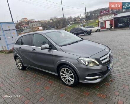 Сірий Мерседес Б-клас, об'ємом двигуна 0 л та пробігом 127 тис. км за 11300 $, фото 1 на Automoto.ua