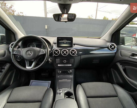 Серый Мерседес Б-класс, объемом двигателя 0 л и пробегом 115 тыс. км за 10999 $, фото 34 на Automoto.ua