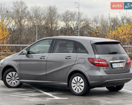 Сірий Мерседес Б-клас, об'ємом двигуна 0 л та пробігом 63 тис. км за 12900 $, фото 7 на Automoto.ua