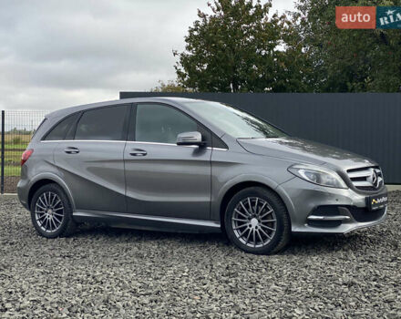 Серый Мерседес Б-класс, объемом двигателя 0 л и пробегом 115 тыс. км за 10999 $, фото 84 на Automoto.ua