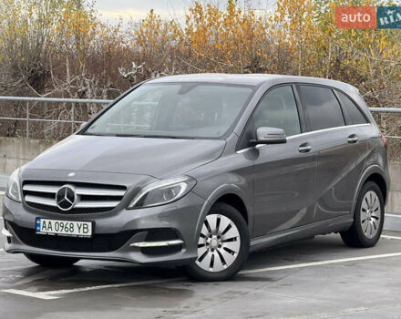 Сірий Мерседес Б-клас, об'ємом двигуна 0 л та пробігом 63 тис. км за 12900 $, фото 3 на Automoto.ua