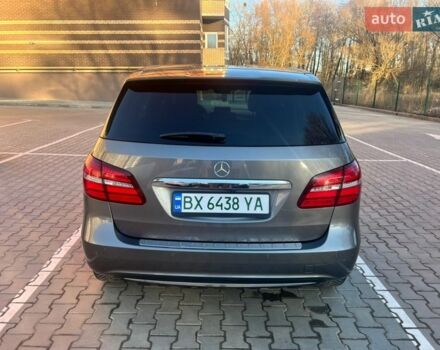 Серый Мерседес Б-класс, объемом двигателя 0 л и пробегом 114 тыс. км за 10600 $, фото 5 на Automoto.ua