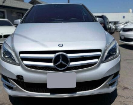 Сірий Мерседес Б-клас, об'ємом двигуна 0 л та пробігом 73 тис. км за 2700 $, фото 1 на Automoto.ua