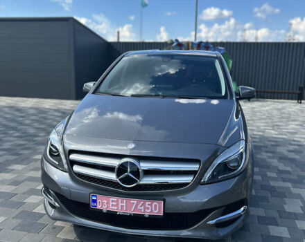 Серый Мерседес Б-класс, объемом двигателя 0 л и пробегом 100 тыс. км за 11275 $, фото 2 на Automoto.ua