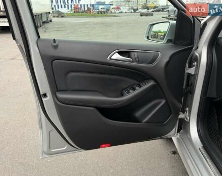 Сірий Мерседес Б-клас, об'ємом двигуна 0 л та пробігом 159 тис. км за 9400 $, фото 14 на Automoto.ua