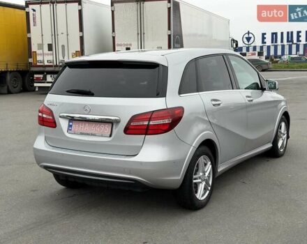 Сірий Мерседес Б-клас, об'ємом двигуна 0 л та пробігом 159 тис. км за 9400 $, фото 7 на Automoto.ua